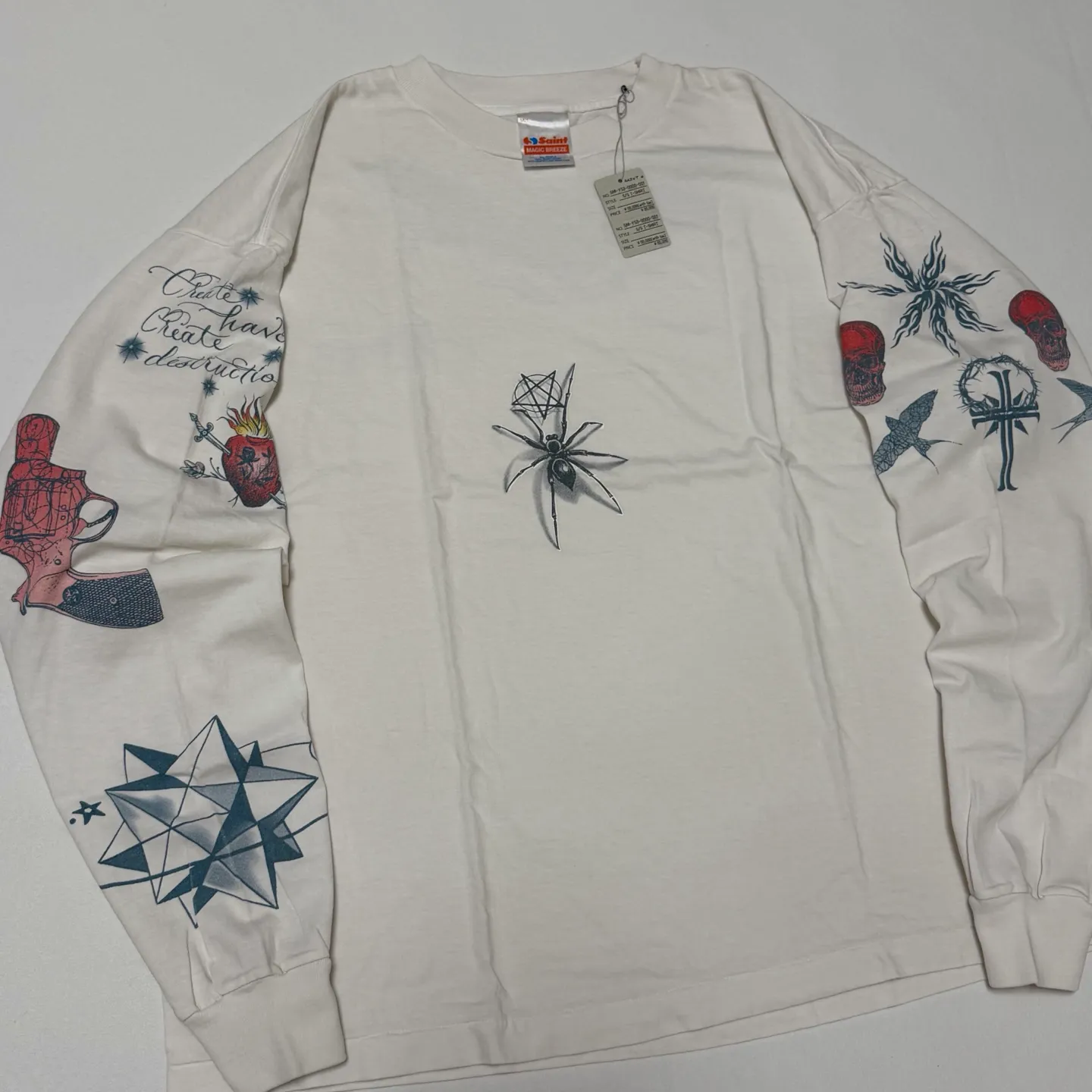 SAINT Mxxxxxx × Dr. Woo DW_LS TEE/TATTOO/WHT Dr.Woo joint model TATOO tattoo long sleeve off-white S-XL OE yarn Tube weaving high weight fabric without side seams Original printing water slurry process No touch printing Breathable and comfortable Original level replica printing Correct version Correct main mark/wash mark/cherub anti-counterfeiting mark